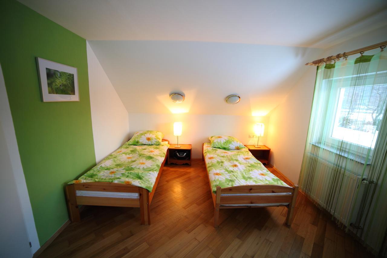 Domki Cztery Pory Roku Czchow Buitenkant foto