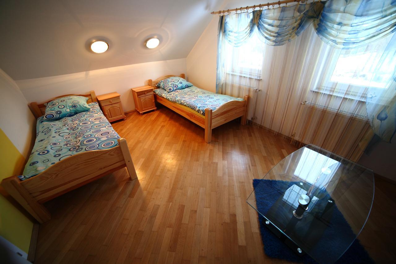 Domki Cztery Pory Roku Czchow Buitenkant foto