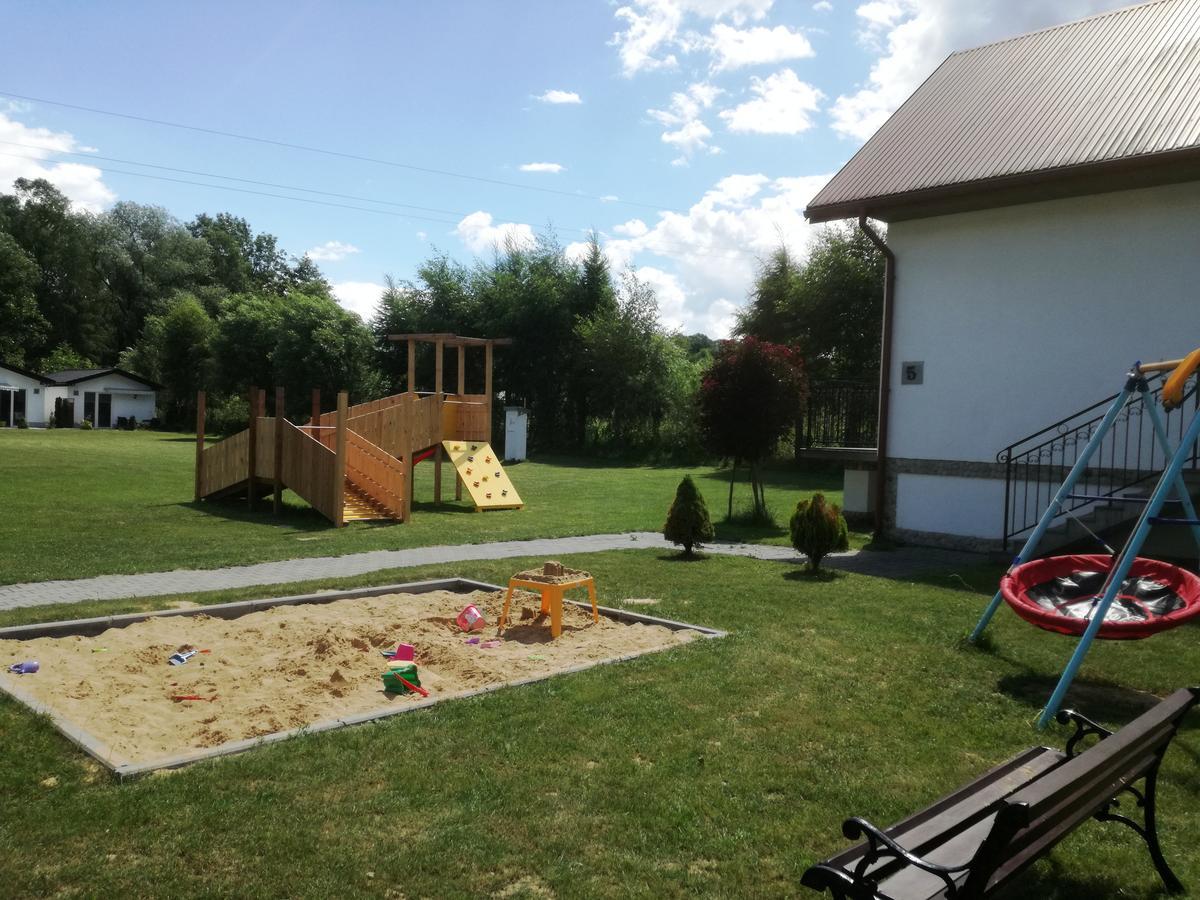 Domki Cztery Pory Roku Czchow Buitenkant foto
